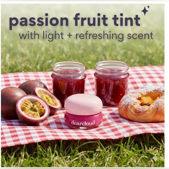 dearcloud Dewy Lip Jam – Hydrating Lip Balm & Gloss - Passion Fruit - Picture 5 of 7